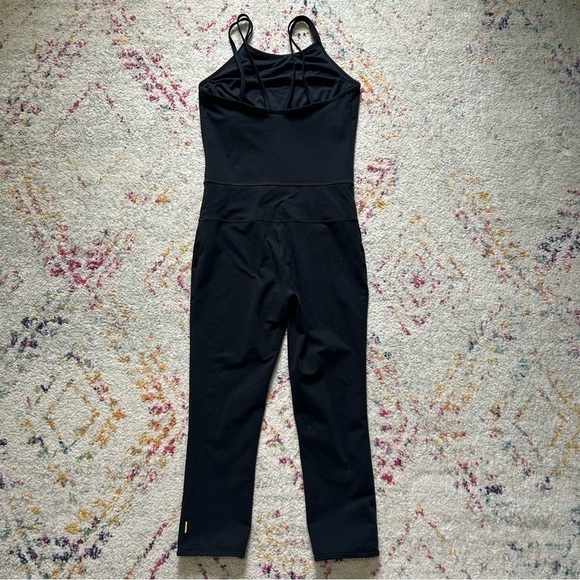 Lucy Perfect Core Athletic Jumpsuit in Black sz S - Picture 2 of 5